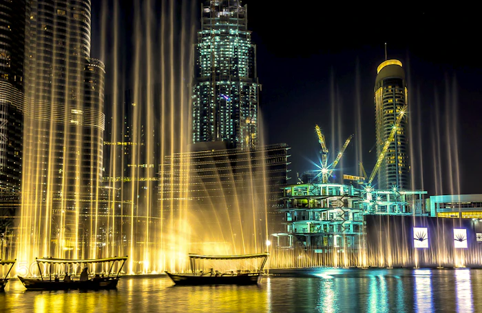 The Dubai Fountain Show and Lake Ride Location