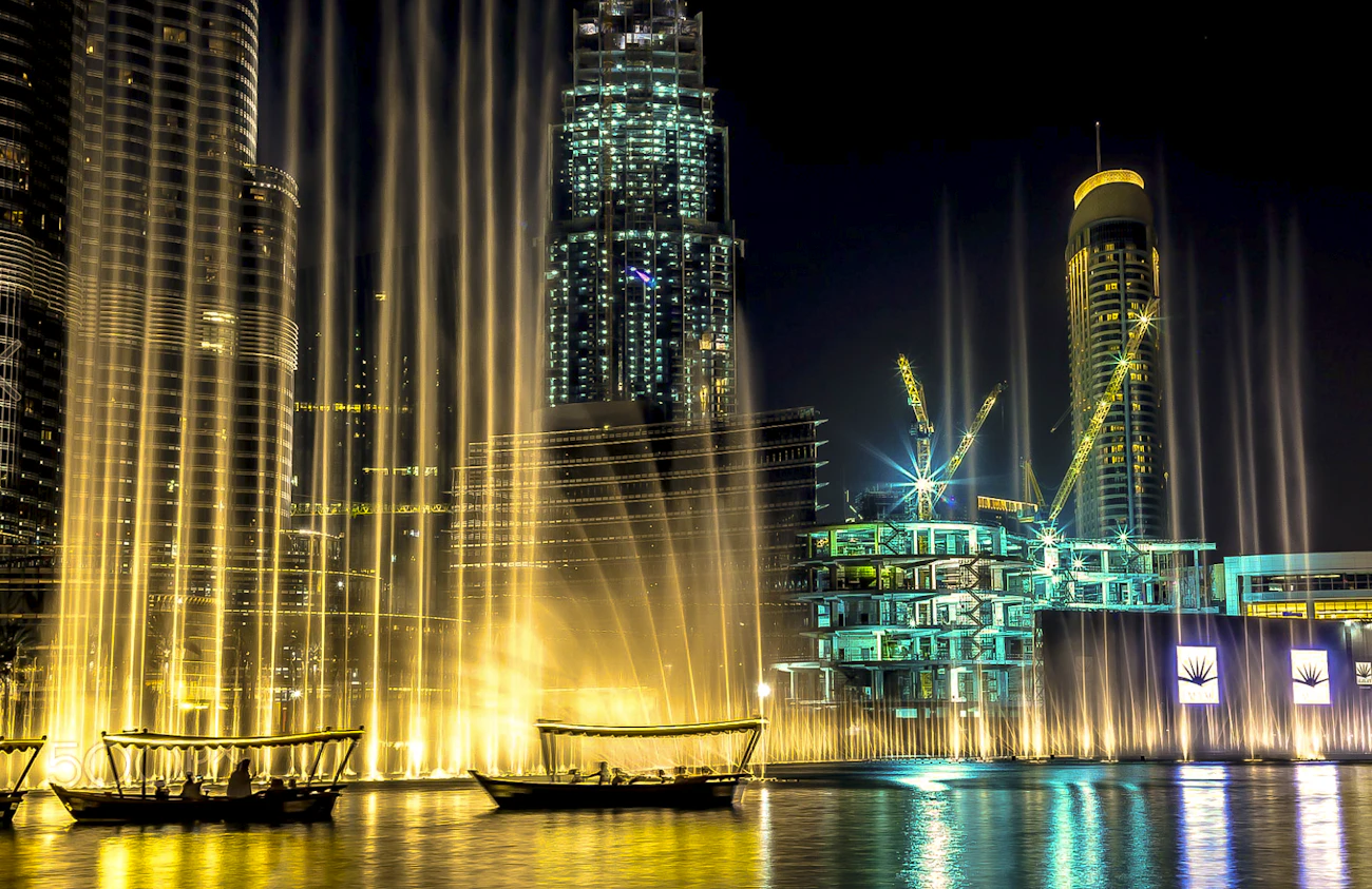 The Dubai Fountain Show and Lake Ride Location