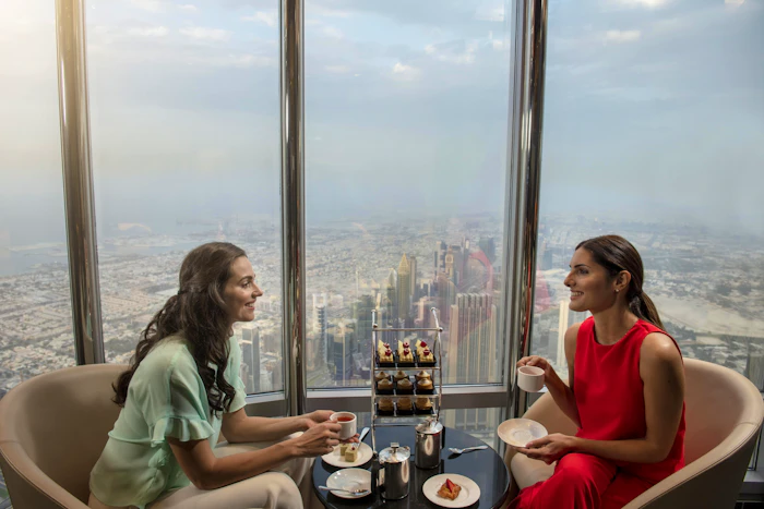Burj Khalifa : The Lounge 152 ,153 and 154 Floor Ticket
