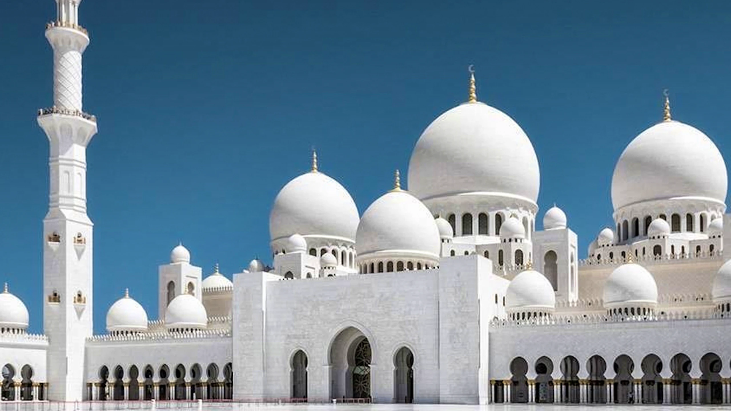 Sheikh Zayed Mosque + Ferrari World Tour from Abu Dhabi   Location