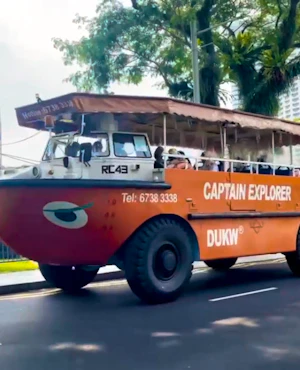 Captain Explorer DUKW® Tour in Singapore