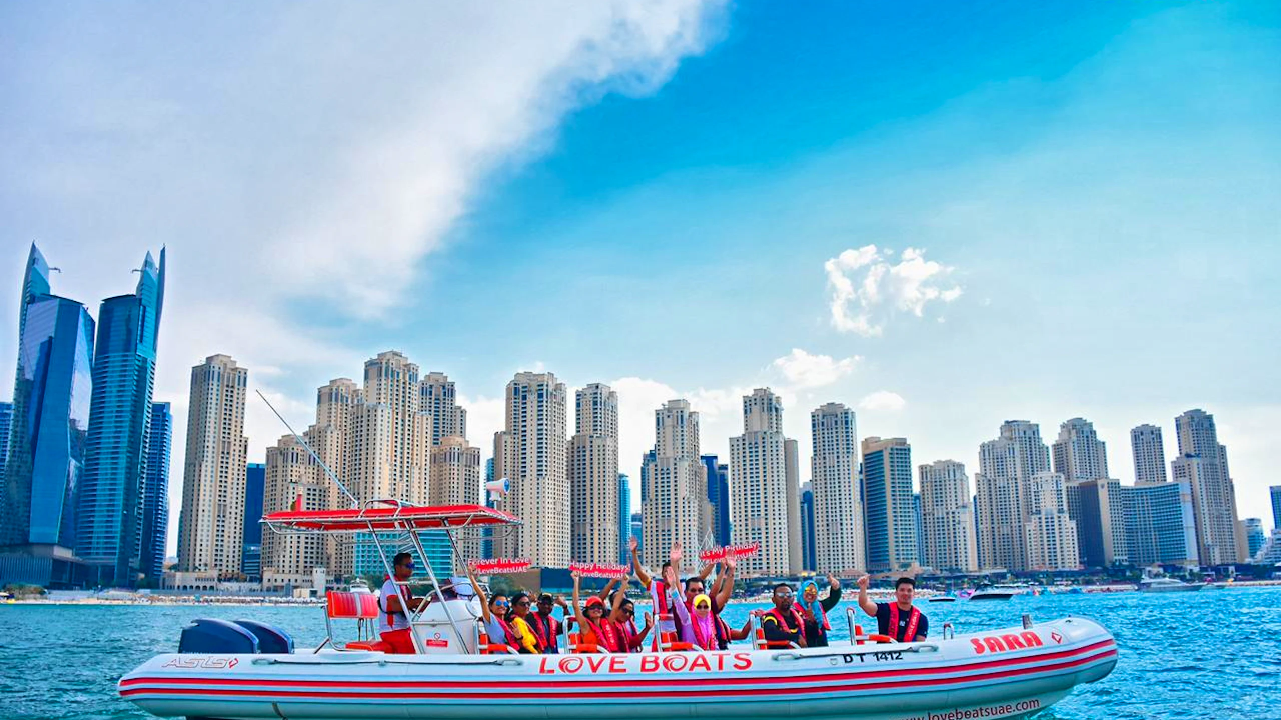 Love Boat Sightseeing Tour Dubai Price