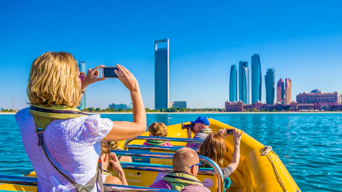 Yellow Boat Abu Dhabi tour - Corniche  Location