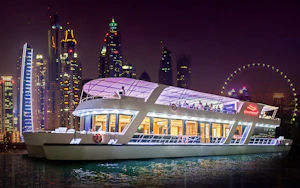 Dubai Marina: Luxury Dinner Cruise with Live Music