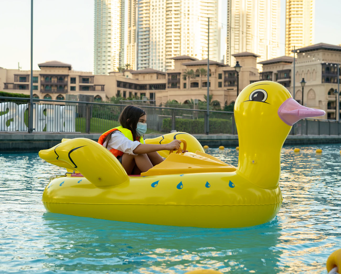 Dubai Fountain Flamingos Boat Experience