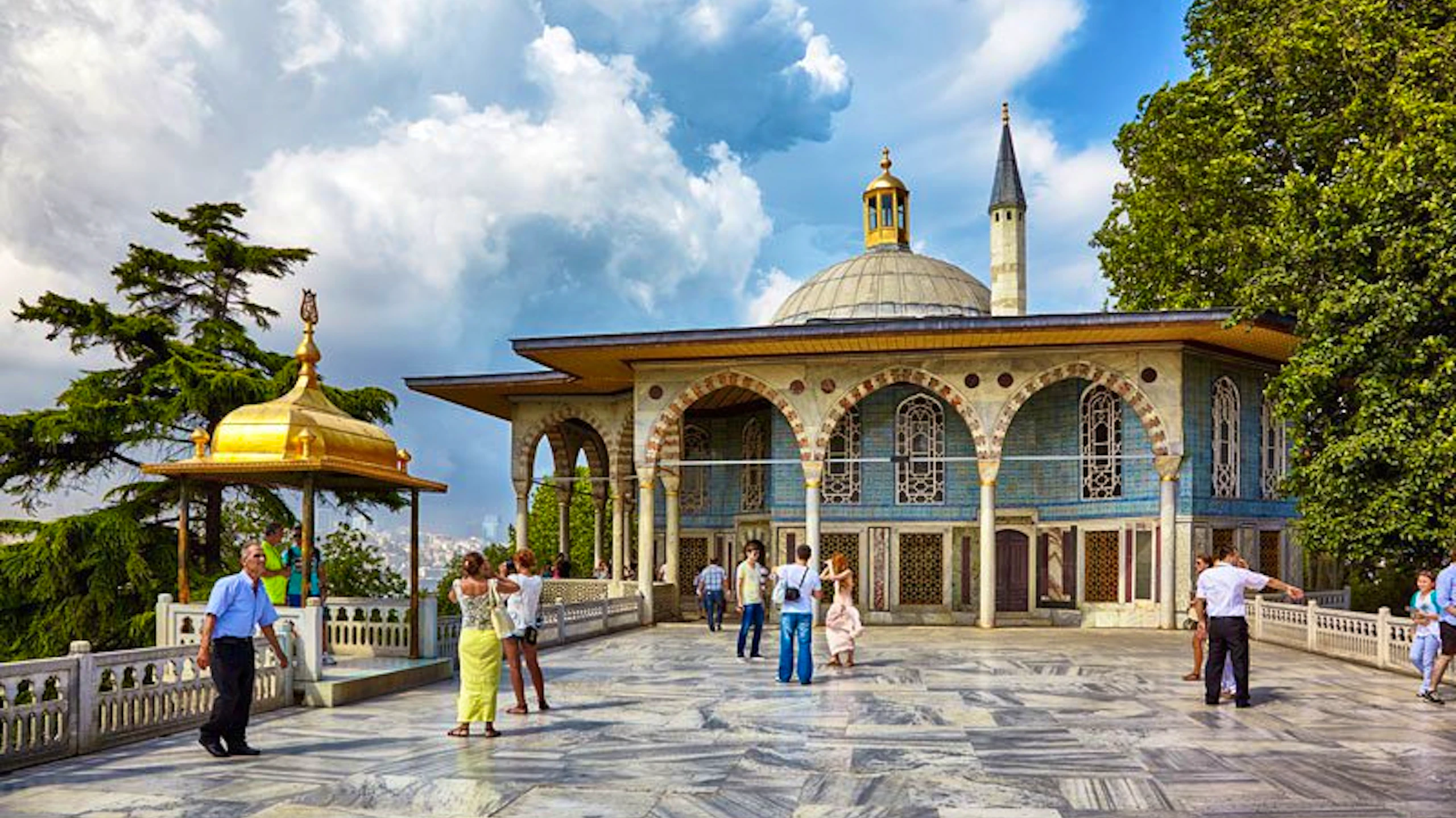 Topkapi Palace Access with Guided Tour