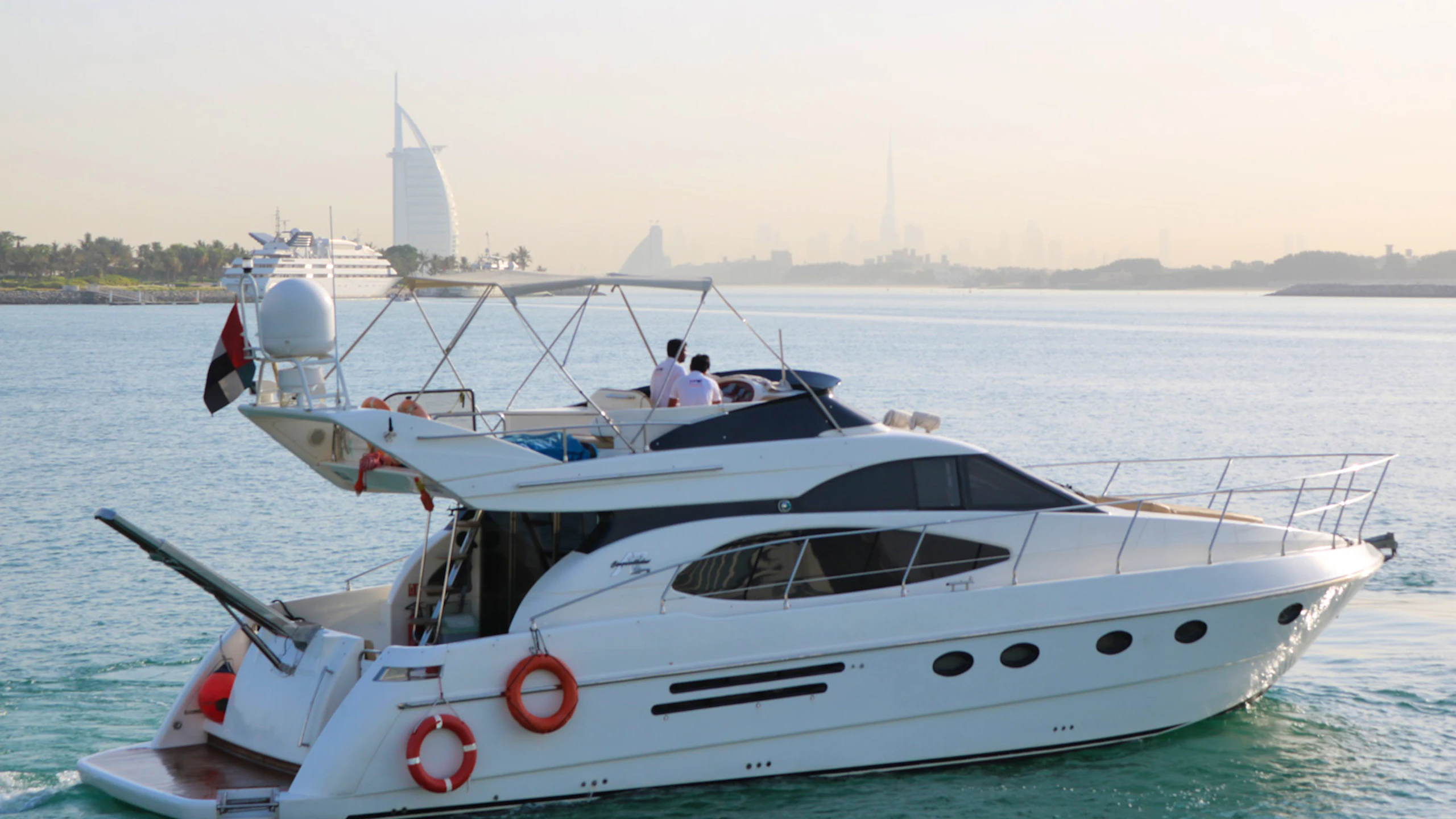 Dubai Private Yacht: 52 Feet Ticket