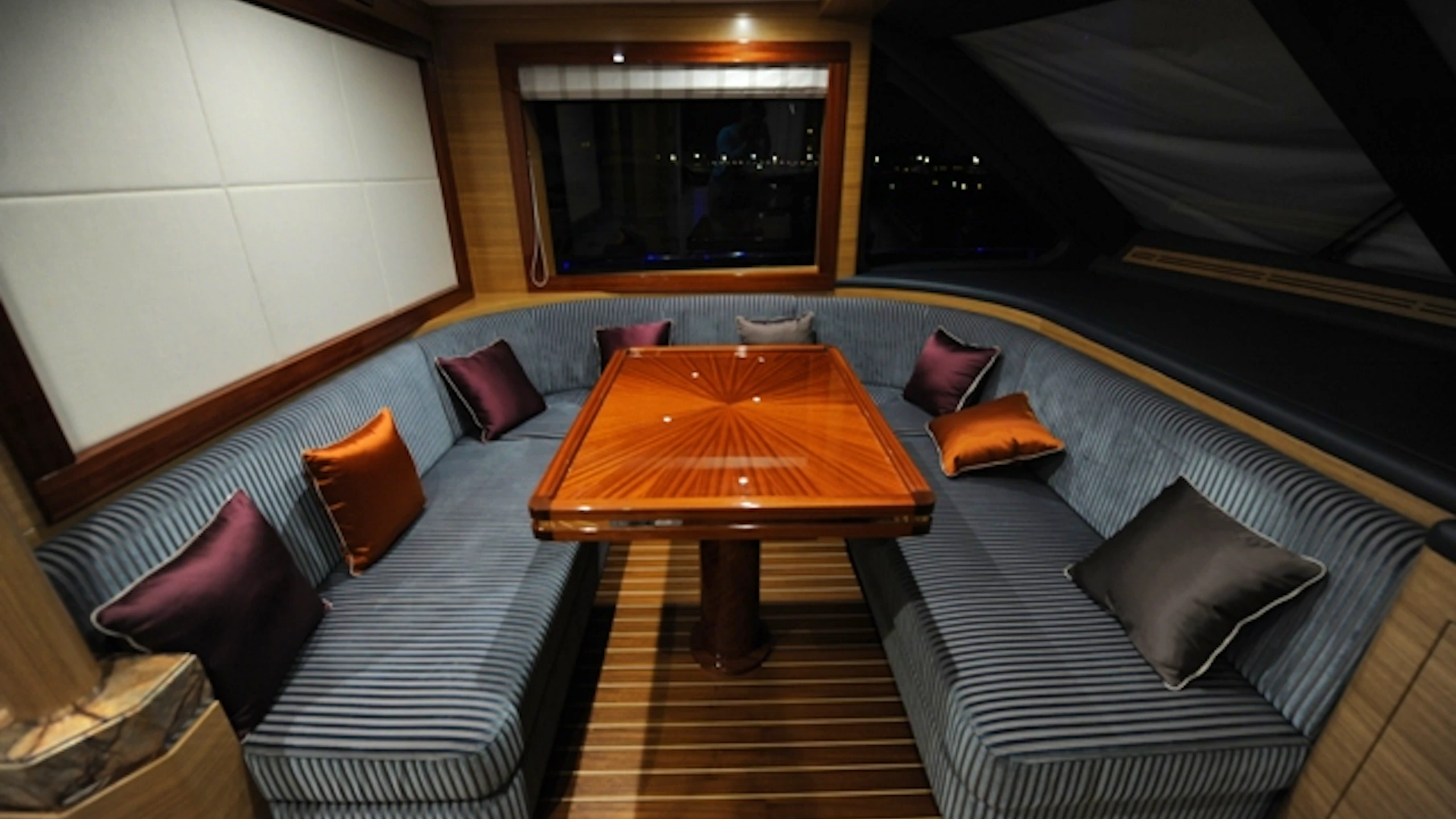 Dubai Private Yacht: 75 Feet Price