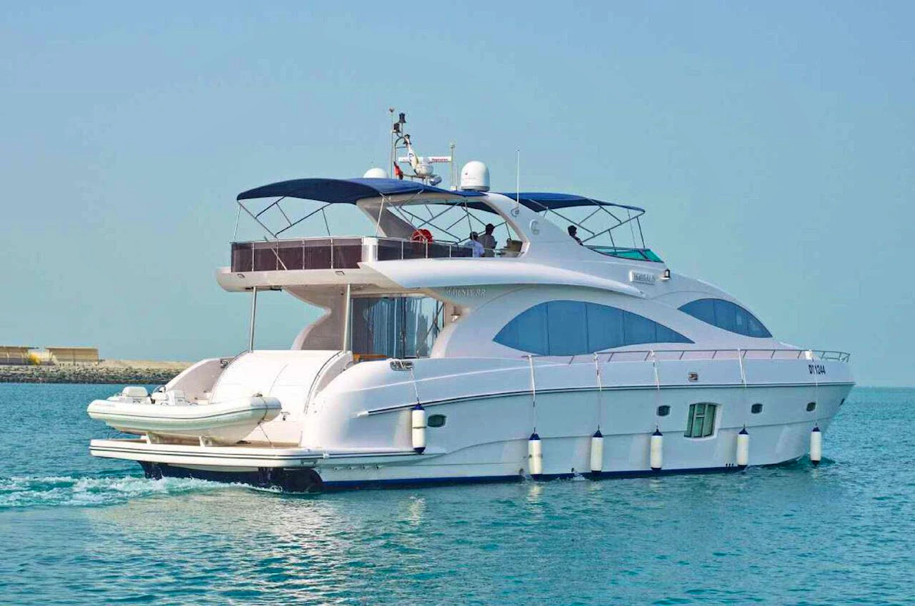 Dubai Private Yacht: 88 Feet Discount