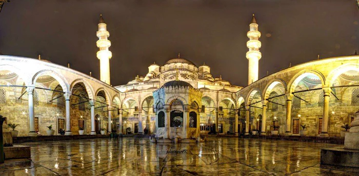 Istanbul Sightseeing Tour with Turkish Dinner & Show Ticket