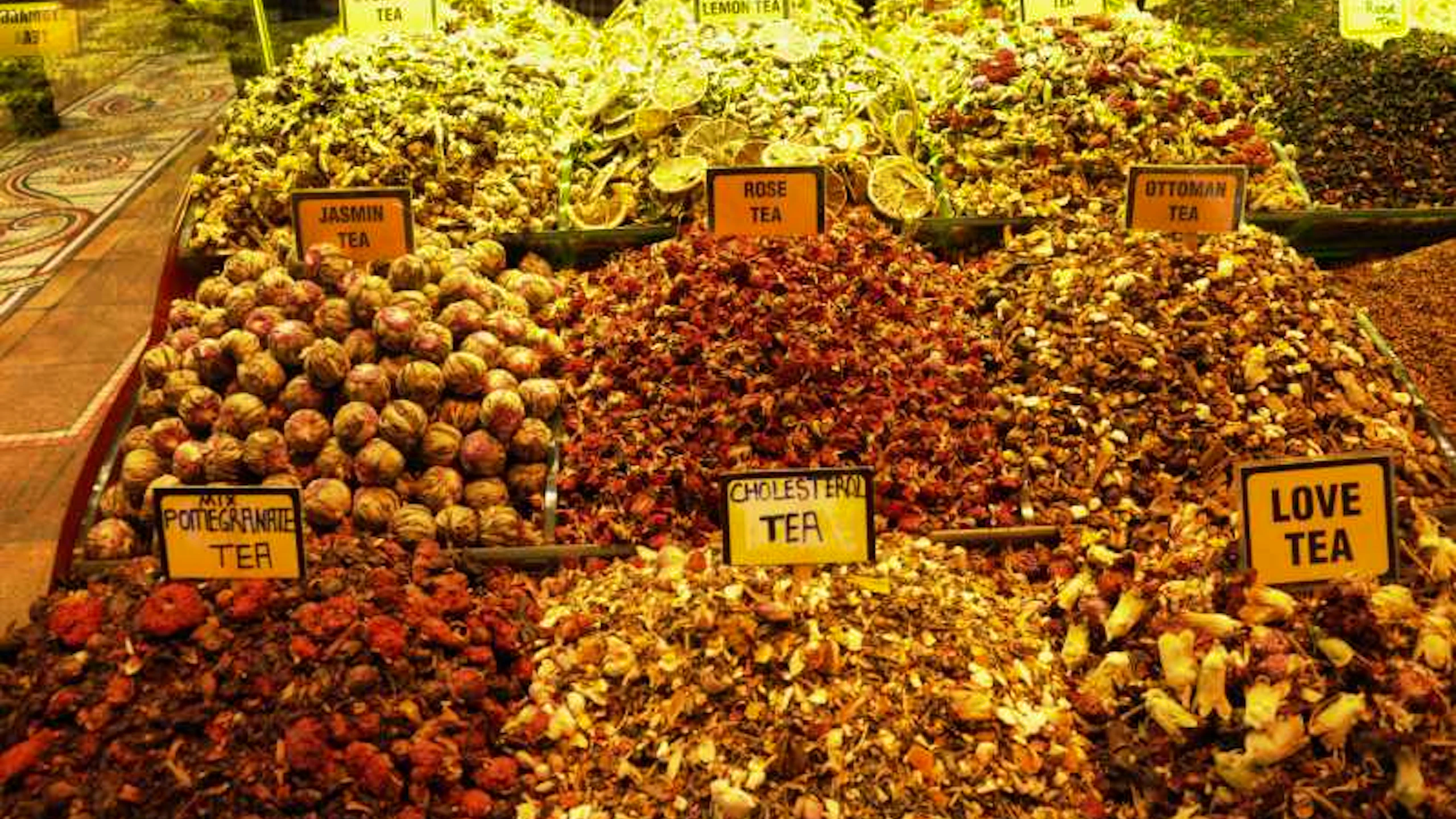 Istanbul Food and Culture Tour: Taste of 2 Continents Ticket
