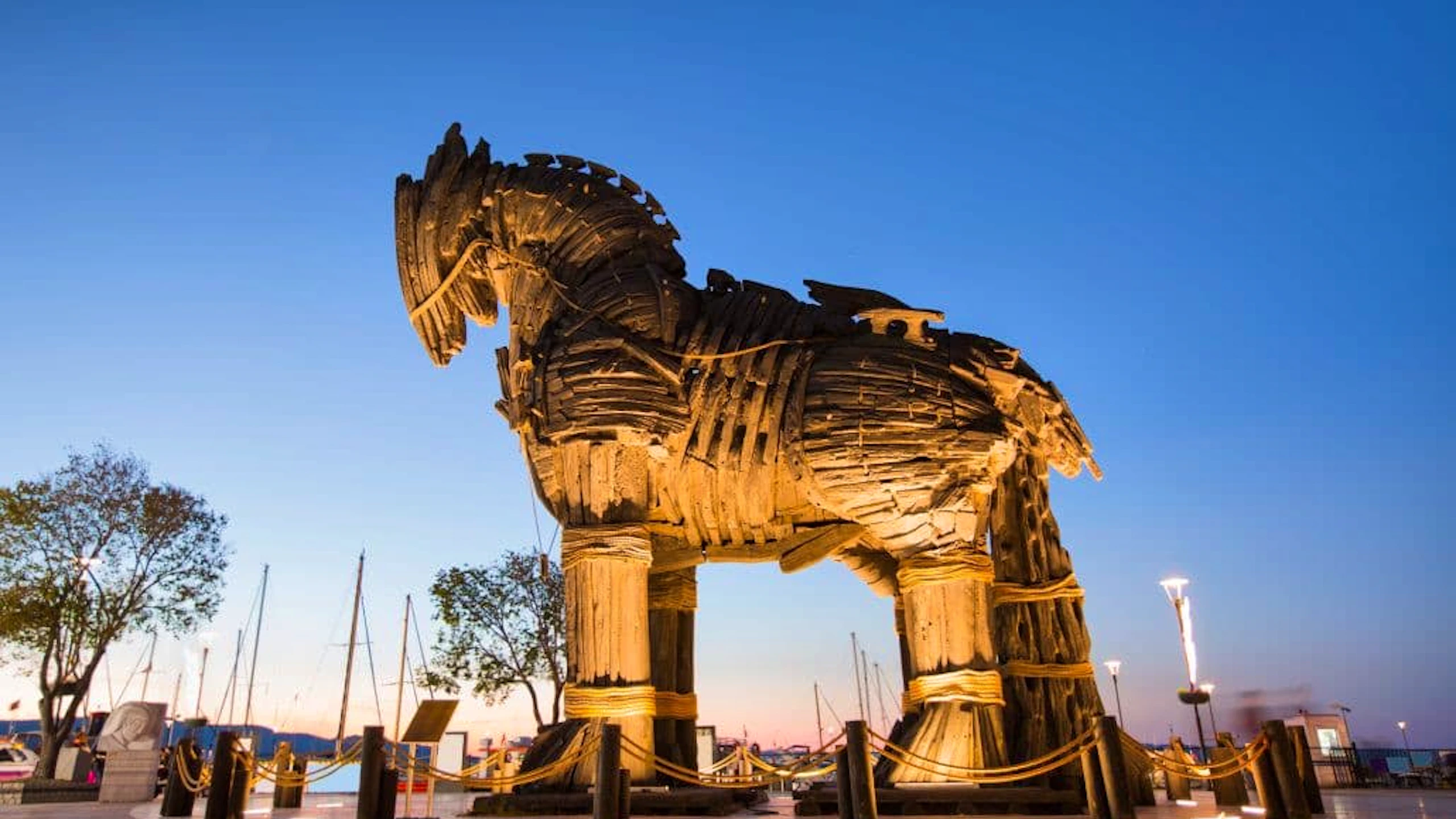 Ruins of Troy and Gallipoli: 2-Day Tour from Istanbul Price