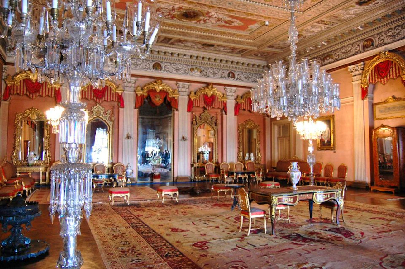 Half-Day Dolmabahçe Palace Tour: Istanbul Ticket