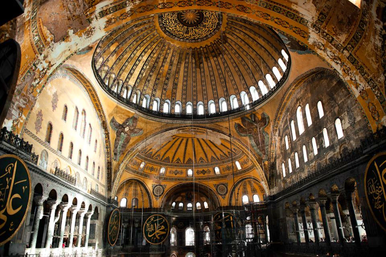Istanbul VIP Tour Combo : Hagia Sophia, Topkapi Palace and Basilica Cistern Price